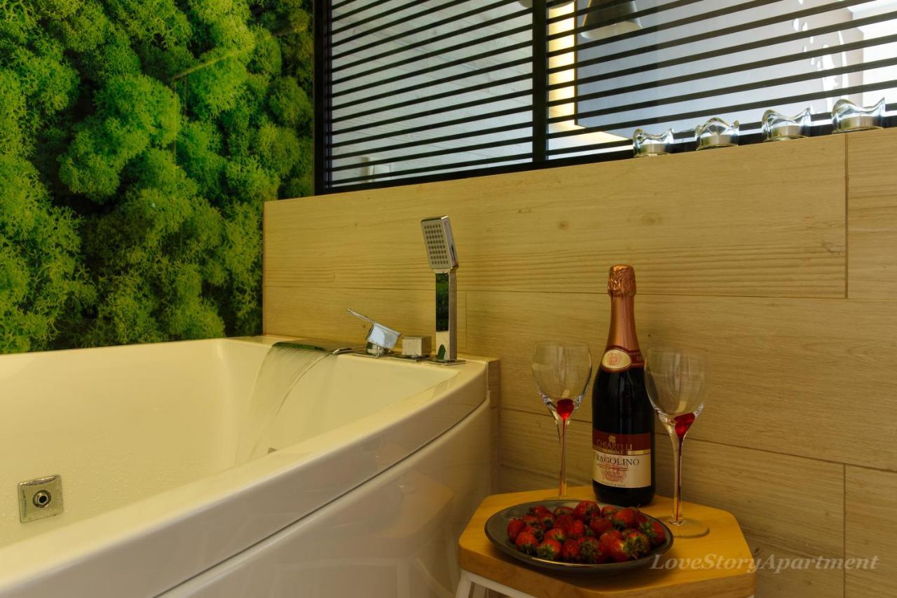 Luxury Apartments «Love Story» Ivano-Frankivsk Exterior foto